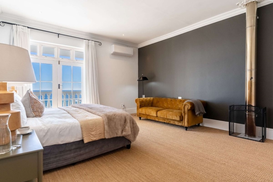 To Let 4 Bedroom Property for Rent in Camps Bay Western Cape